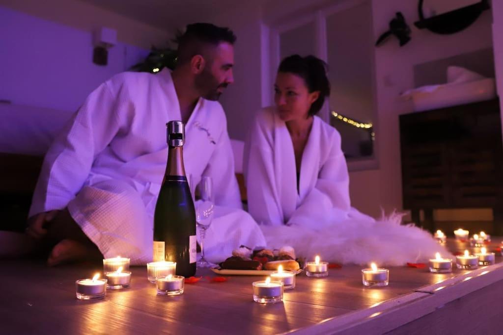 Love Room Unique - Sauna / Jacuzzi Charleville-Mézières Eksteriør bilde