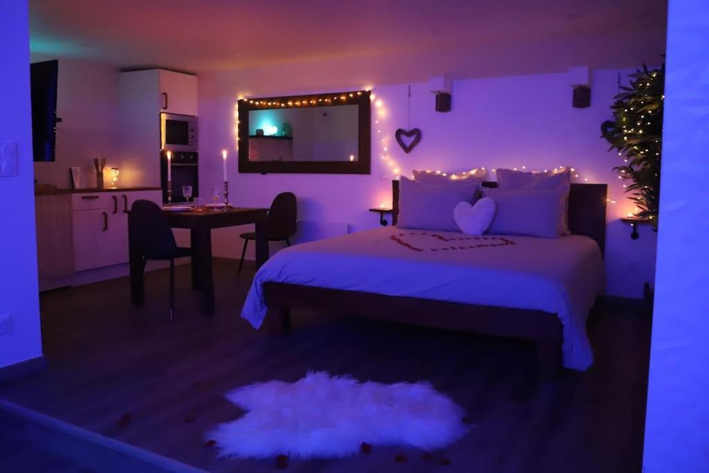 Love Room Unique - Sauna / Jacuzzi Charleville-Mézières Eksteriør bilde
