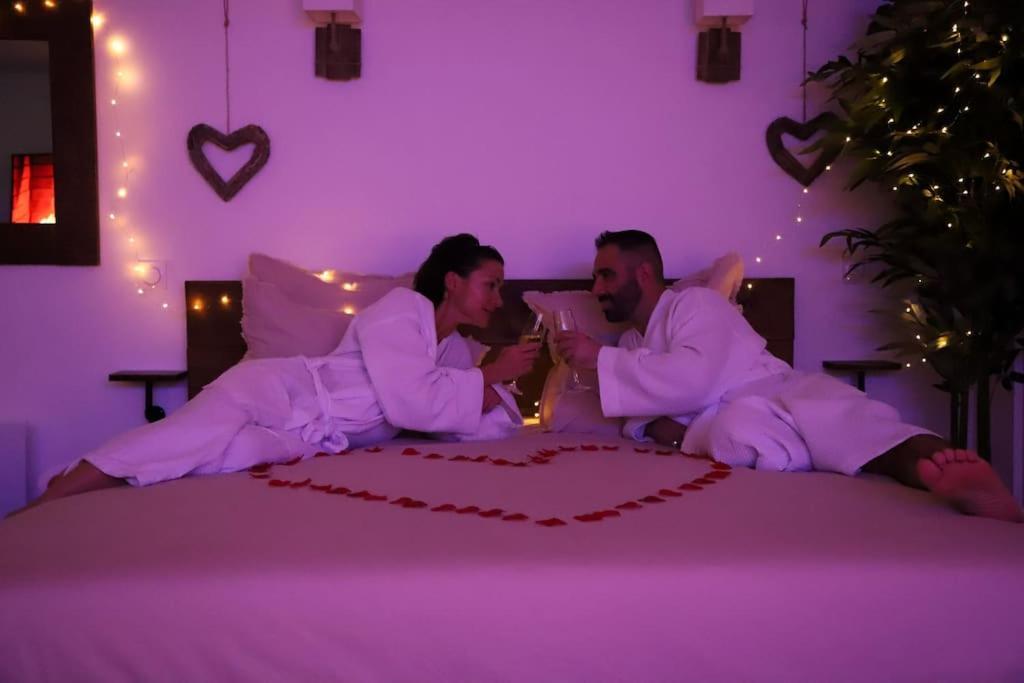 Love Room Unique - Sauna / Jacuzzi Charleville-Mézières Eksteriør bilde