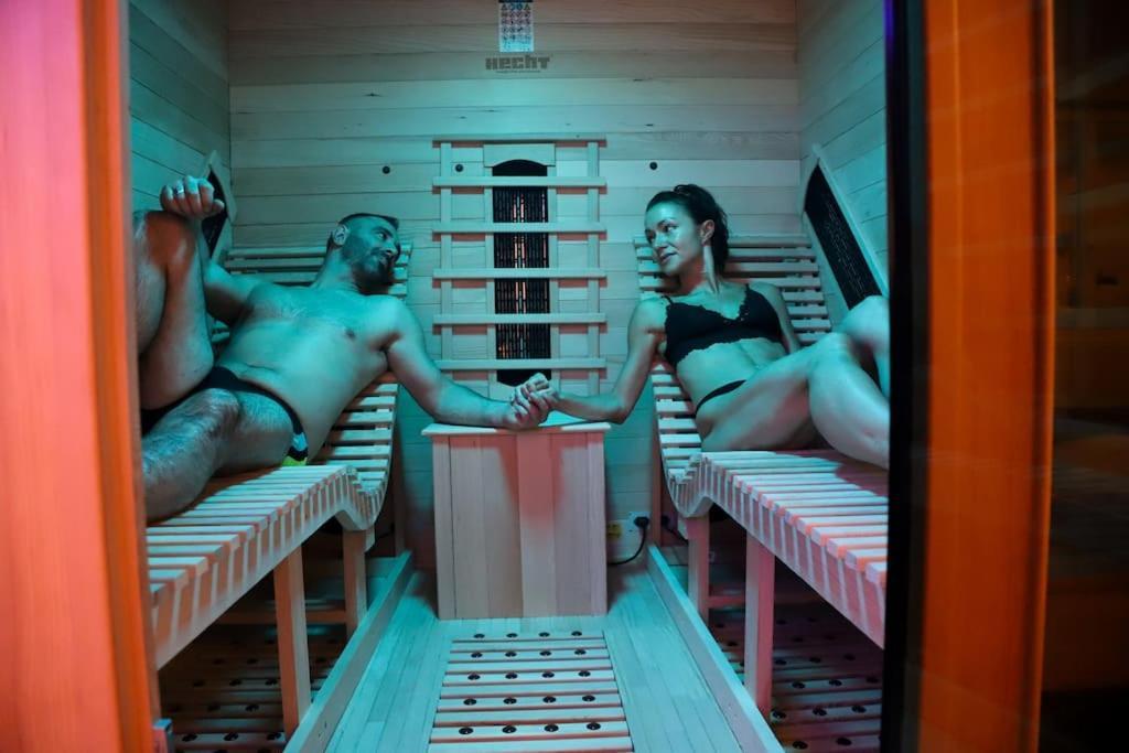 Love Room Unique - Sauna / Jacuzzi Charleville-Mézières Eksteriør bilde